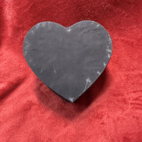 Anna Sui Heart Shaped Jewelry Box Cat Design Embroidered Vintage Style - Picture 3 of 8